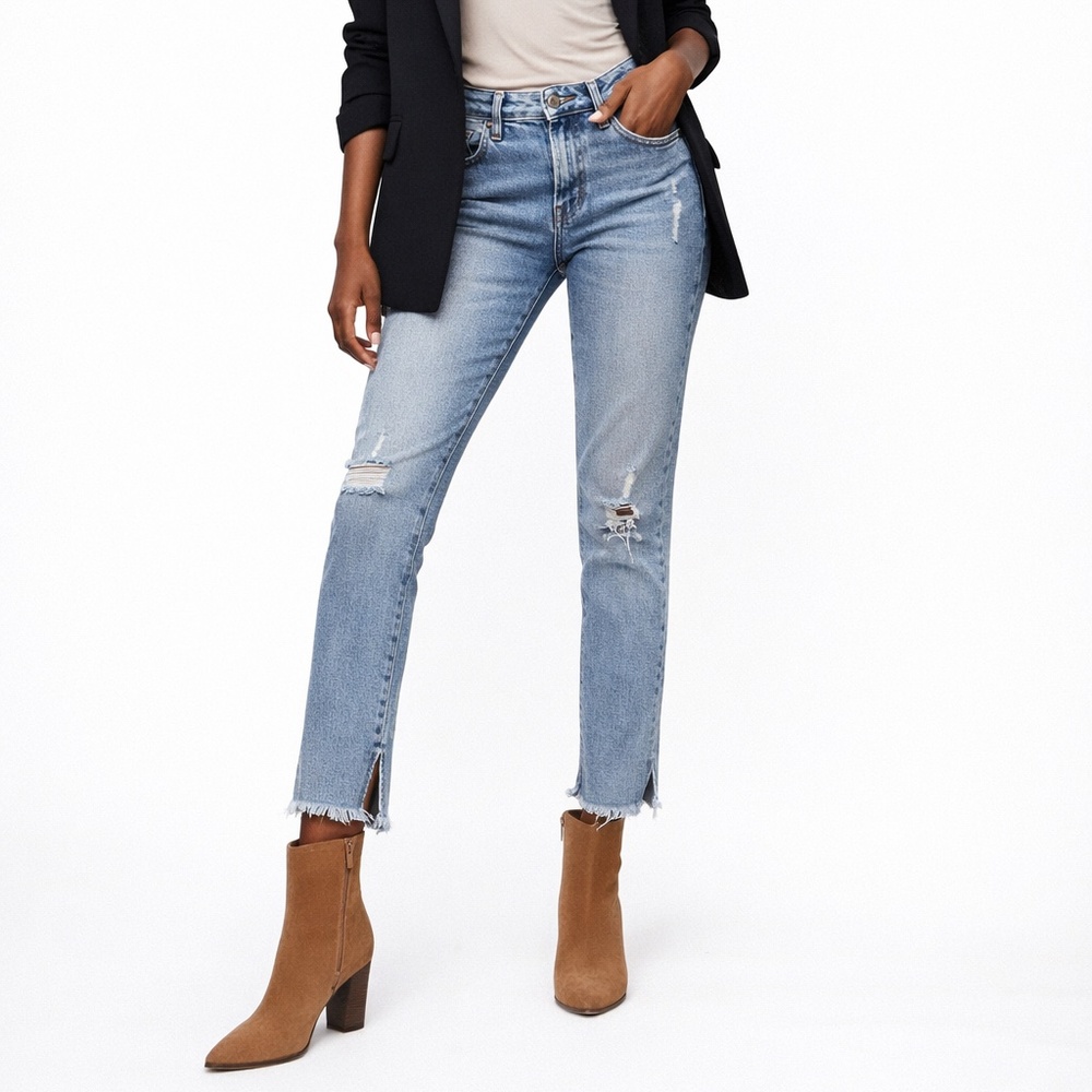 Kensie The Effortless Skinny Crop Light Blue Skinny Jeans - Picture 2 of 14
